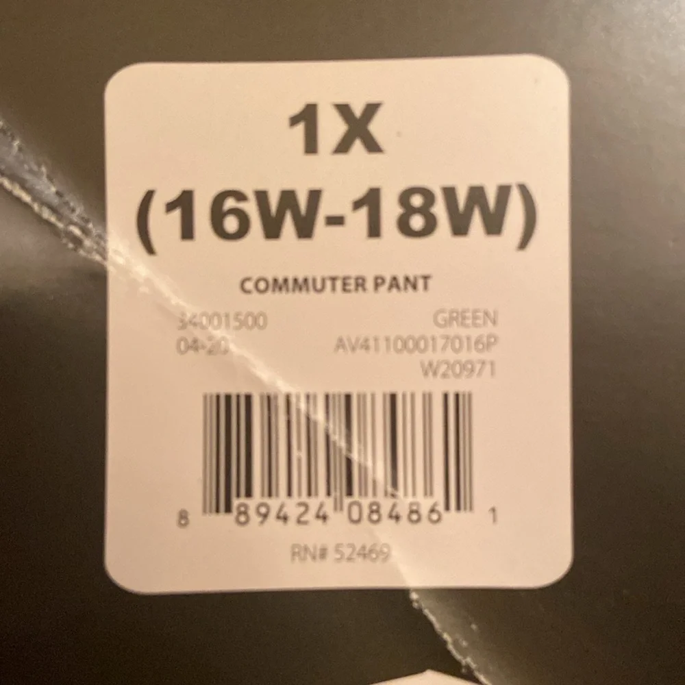 NWT Avia Green Commuter Pants